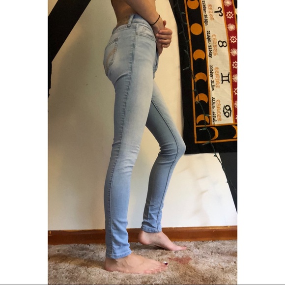 Hollister Skinny Jeans - Picture 3 of 5